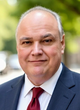 NEW Roberto Gonzalez headshot